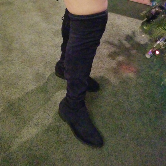 Boots - Picture 2 of 3